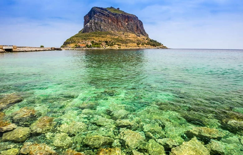 Μονεμβασιά, το μέρος που έρχονται να δουν από όλη την Ελλάδα και τον κόσμο (εικόνες)